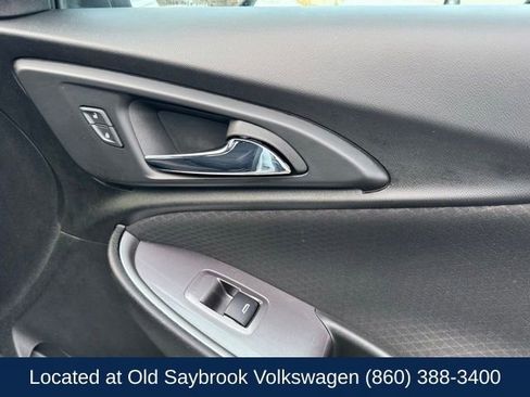 Used 2021 Chevrolet Malibu LS image 29