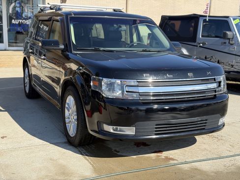 Used 2018 Ford Flex SEL w/ Equipment Group 202A image 3