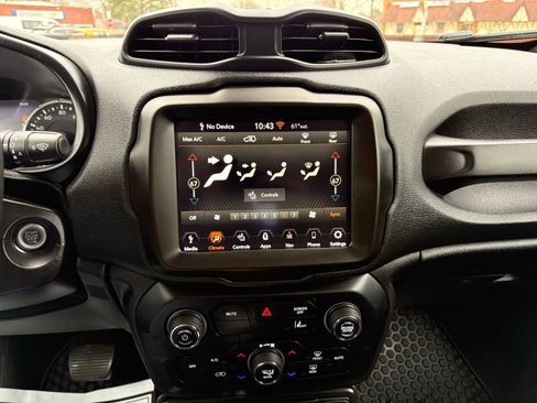 Used 2023 Jeep Renegade Altitude w/ Convenience Group I AWD/4WD image 27