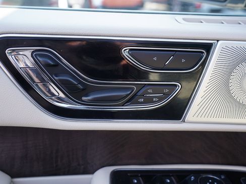 Used 2019 Lincoln Navigator Reserve w/ Cargo Package image 18