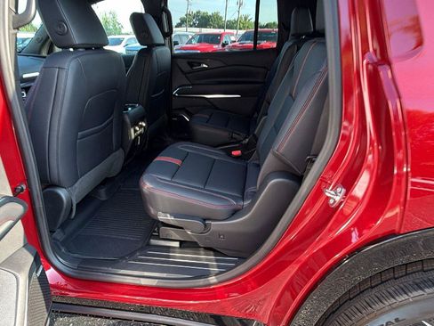 New 2026 Chevrolet Traverse RS w/ LPO, Floor Liner Package AWD/4WD image 19