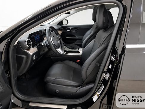 Used 2024 Mercedes-Benz C 300 Sedan image 7