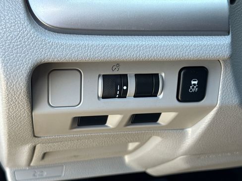 Used 2017 Subaru Forester 2.5i w/ Alloy Wheel Package image 17