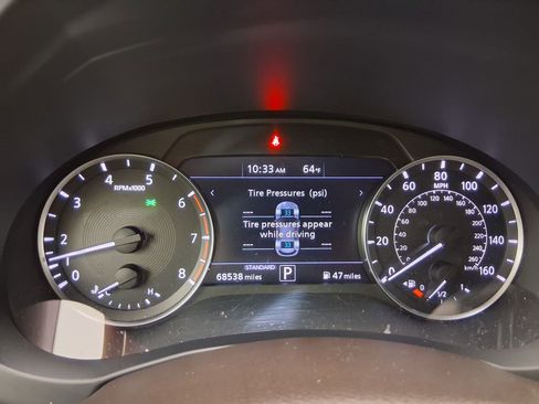 Used 2019 INFINITI QX50 Essential w/ Sensory Package image 17