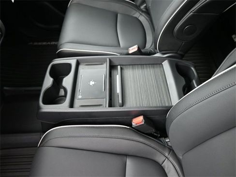 New 2026 Honda Odyssey Touring image 4