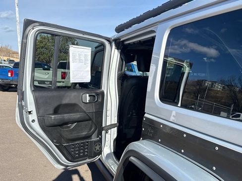 Used 2023 Jeep Wrangler Unlimited Rubicon 392 w/ Trailer Tow Package AWD/4WD image 19