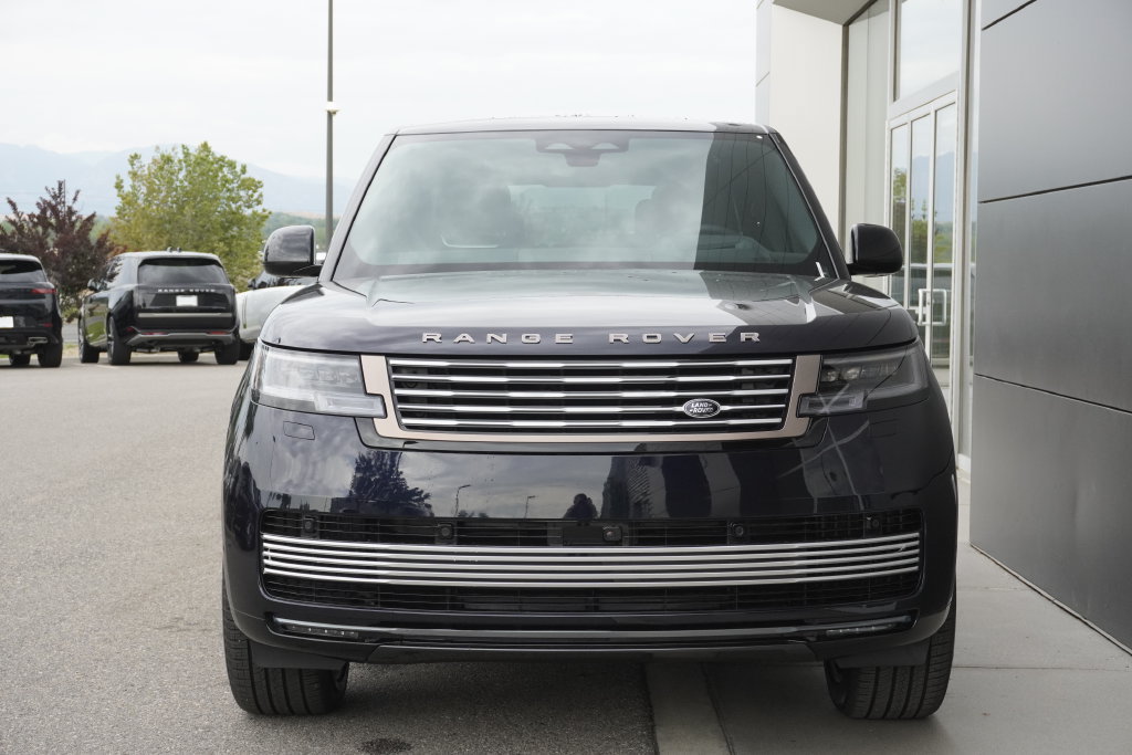 New 2026 Land Rover Range Rover SV AWD/4WD image 5