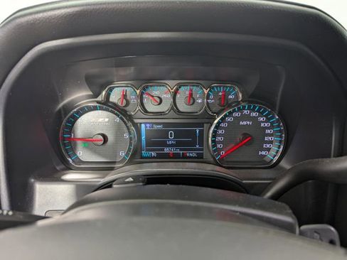 Used 2018 Chevrolet Silverado 1500 LTZ Z71 image 12