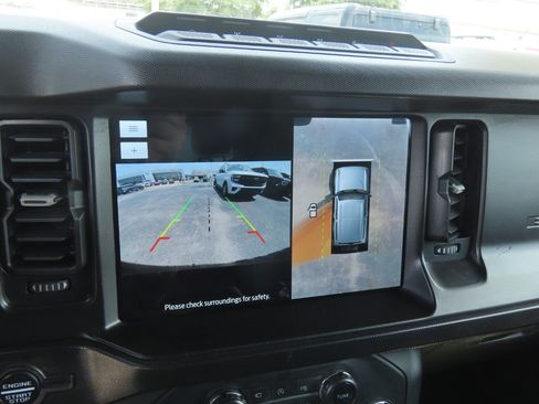 Used 2021 Ford Bronco First Edition AWD/4WD image 30