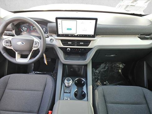New 2026 Ford Explorer Active RWD image 14