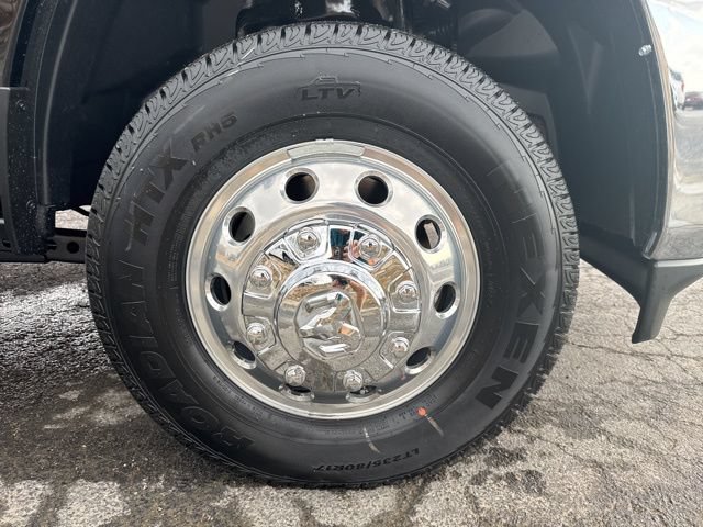 New 2026 RAM 3500 Tradesman AWD/4WD image 11