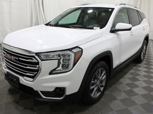 Used 2023 GMC Terrain SLT AWD/4WD image 35