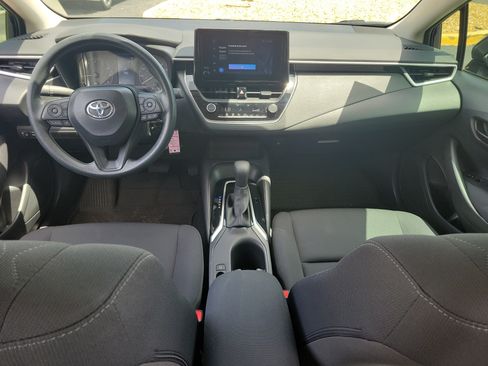 Used 2025 Toyota Corolla LE FWD image 15
