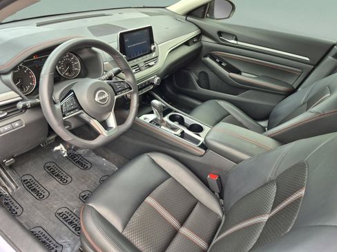 Certified 2023 Nissan Altima 2.5 SR FWD image 19