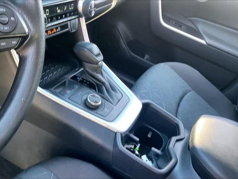 Used 2025 Toyota RAV4 XLE w/ Convenience Package AWD/4WD image 14