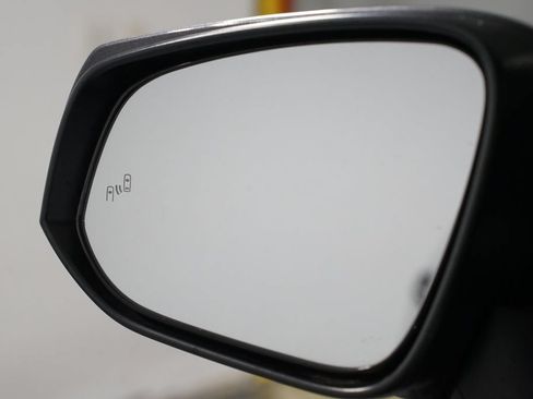 Used 2019 Toyota RAV4 XLE Premium FWD image 25