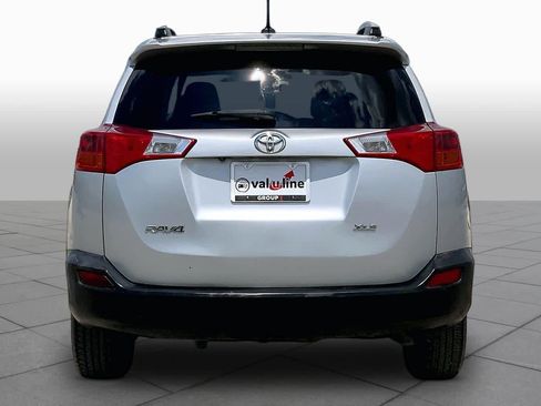 Used 2013 Toyota RAV4 XLE FWD image 5
