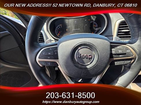Used 2015 Jeep Grand Cherokee Limited AWD/4WD image 12