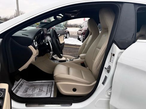 Used 2019 Mercedes-Benz CLA 250 4MATIC image 17