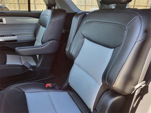 Used 2023 Ford Explorer XLT w/ Equipment Group 202A image 14