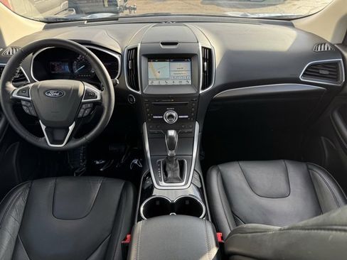 Certified 2018 Ford Edge Titanium w/ Equipment Group 302A image 7