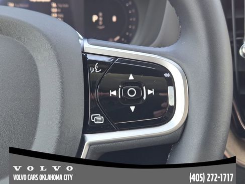 Used 2026 Volvo XC60 B5 Plus w/ Protection Package Premier AWD/4WD image 23