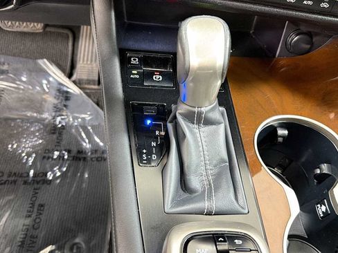 Used 2019 Lexus RX 350 AWD w/ Navigation Package image 22