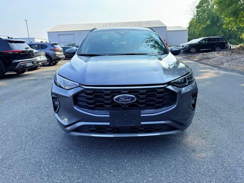 Used 2023 Ford Escape ST-Line Elite w/ Premium Technology Package AWD/4WD image 8