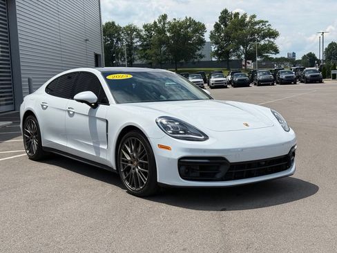 Used 2023 Porsche Panamera 4 Platinum Edition AWD/4WD image 5