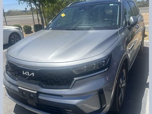 Certified 2023 Kia Sorento SX Prestige w/ Panoramic Sunroof Package AWD/4WD image 1