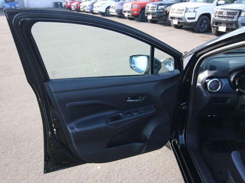 Used 2025 Nissan Versa SV w/ Trunk Package image 9