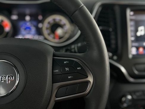 Used 2022 Jeep Cherokee Latitude Lux w/ Sun & Sound Group image 20