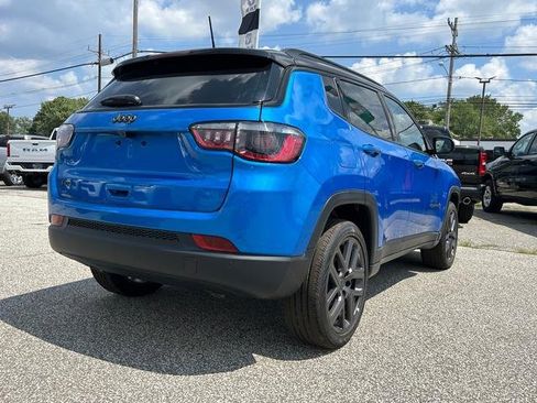 New 2025 Jeep Compass Limited w/ Sun and Sound Group image 3