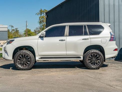 Used 2020 Lexus GX 460 Premium image 3