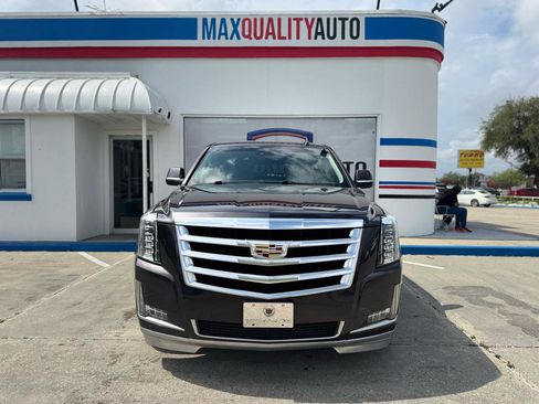 Used 2016 Cadillac Escalade ESV Luxury image 7