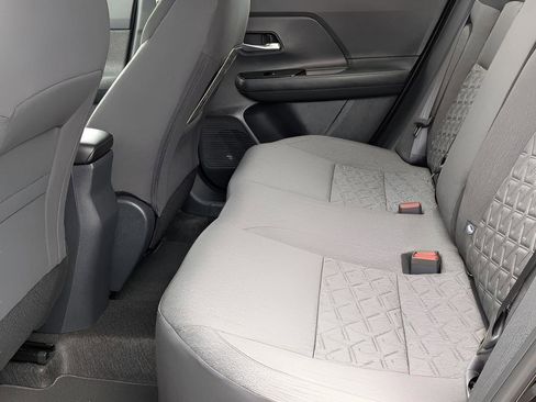 Certified 2025 Nissan Kicks SV w/ SV Premium Package AWD/4WD image 22