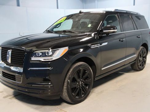 Used 2024 Lincoln Navigator Reserve AWD/4WD image 36