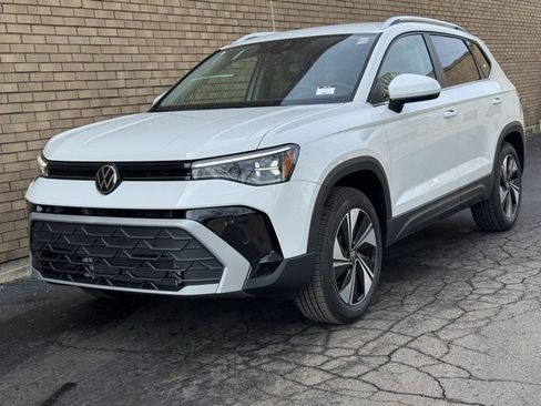 New 2026 Volkswagen Taos SE AWD/4WD image 28