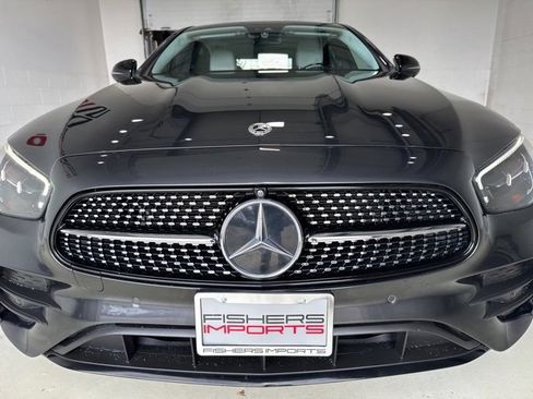 Used 2022 Mercedes-Benz E 350 4MATIC Sedan w/ AMG Line Exterior image 2