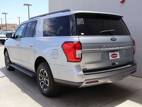 Used 2024 Ford Expedition Max XLT RWD image 3