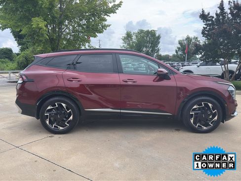 Used 2024 Kia Sportage SX FWD image 2