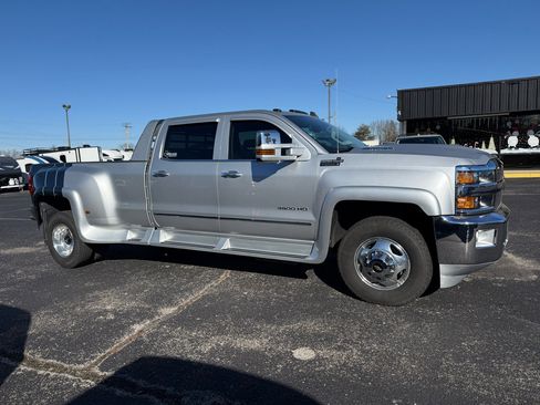 Used 2017 Chevrolet Silverado 3500 LTZ w/ Duramax Plus Package image 5