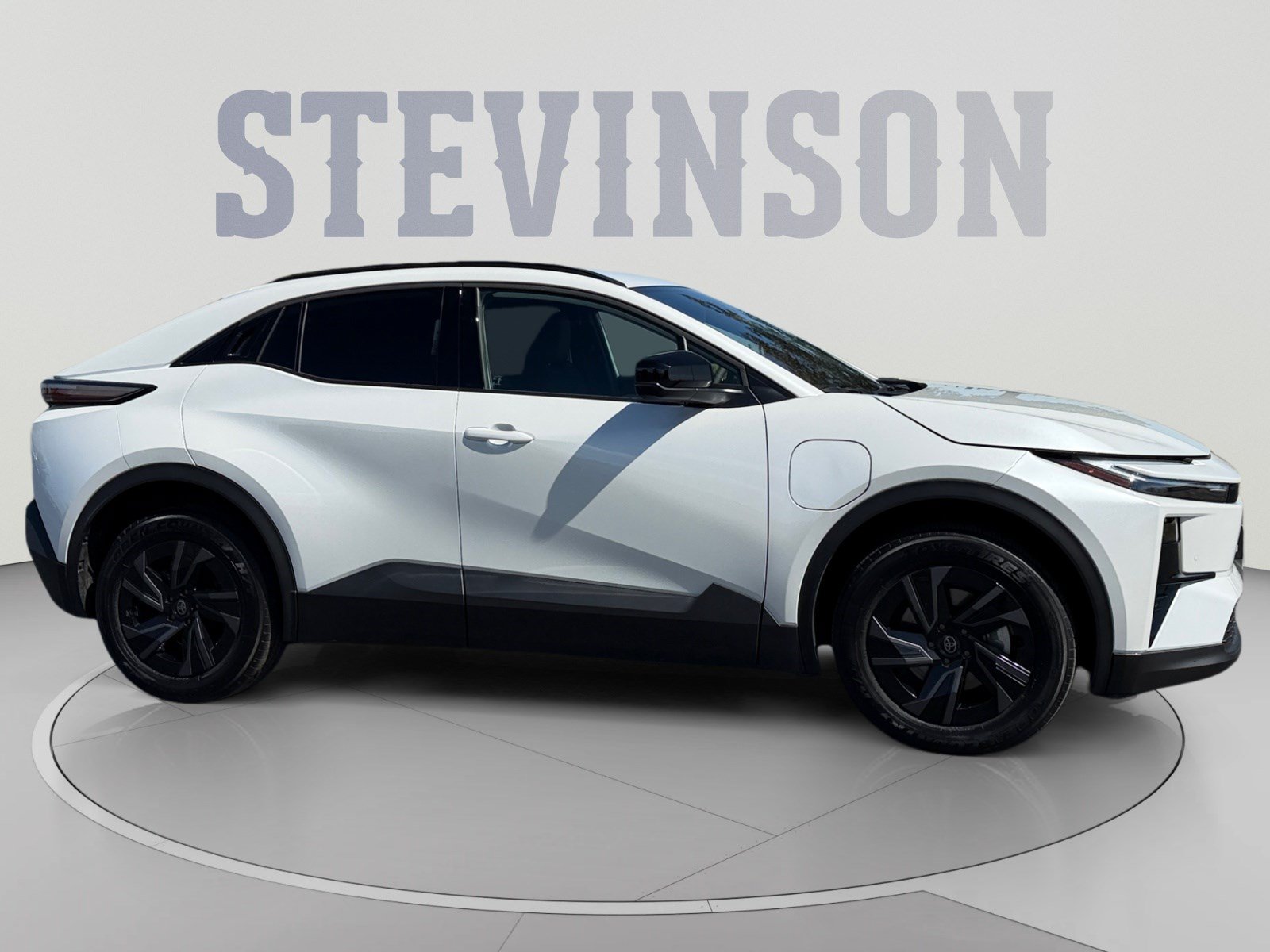 Used 2026 Toyota C-HR AWD/4WD image 6