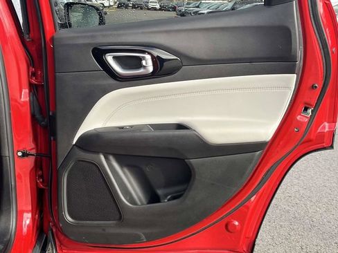 Used 2023 Jeep Compass Limited image 22