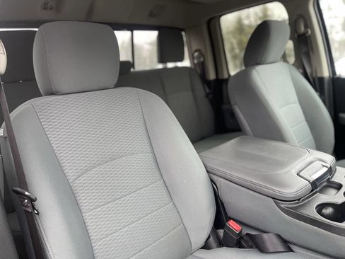 Used 2017 RAM 1500 Classic SLT image 14