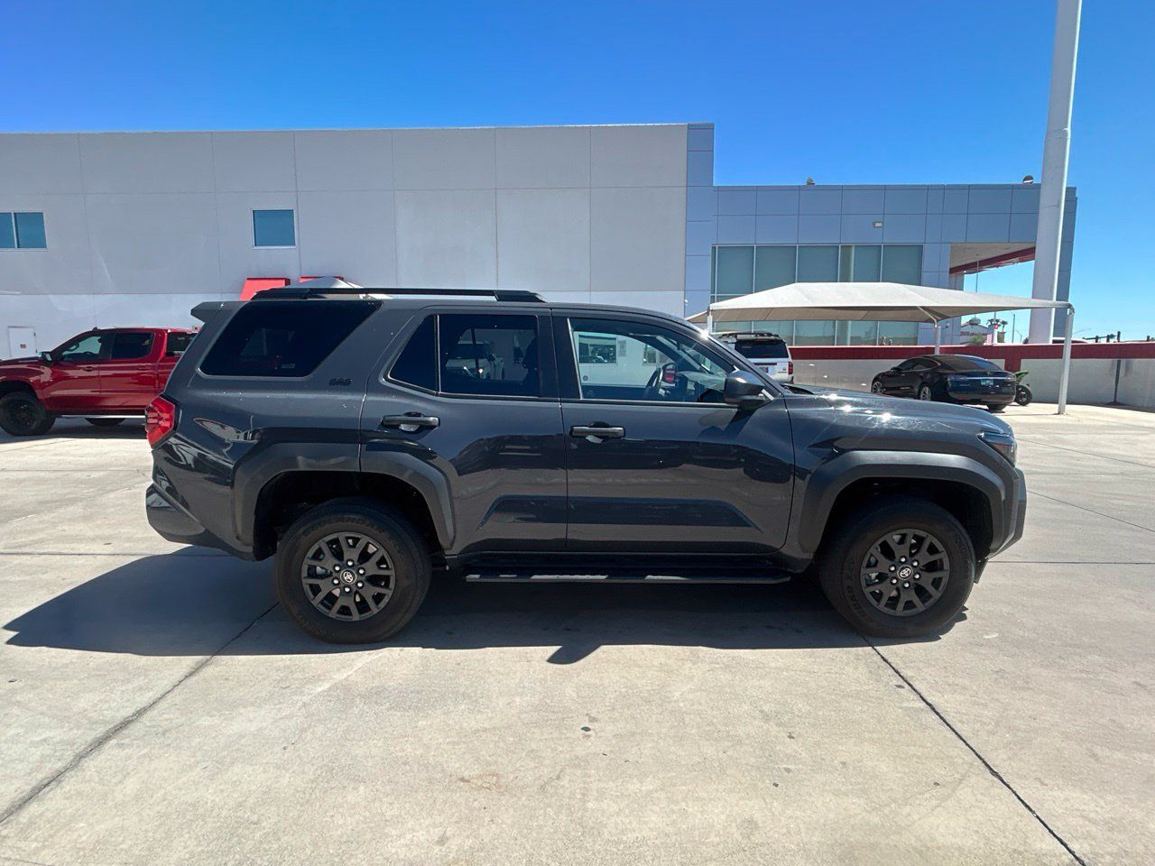 Used 2025 Toyota 4Runner SR5 AWD/4WD image 3
