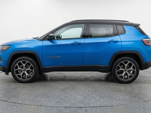 Used 2025 Jeep Compass Limited image 5