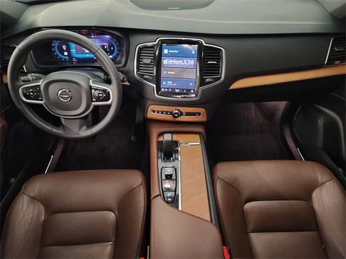 Used 2023 Volvo XC90 B6 Plus w/ Protection Package Premier image 4