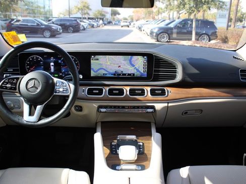 Certified 2023 Mercedes-Benz GLS 450 4MATIC image 29