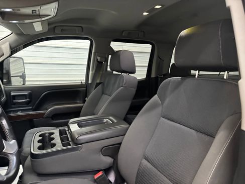 Used 2017 GMC Sierra 3500 SLE w/ SLE Fleet Preferred Package image 11